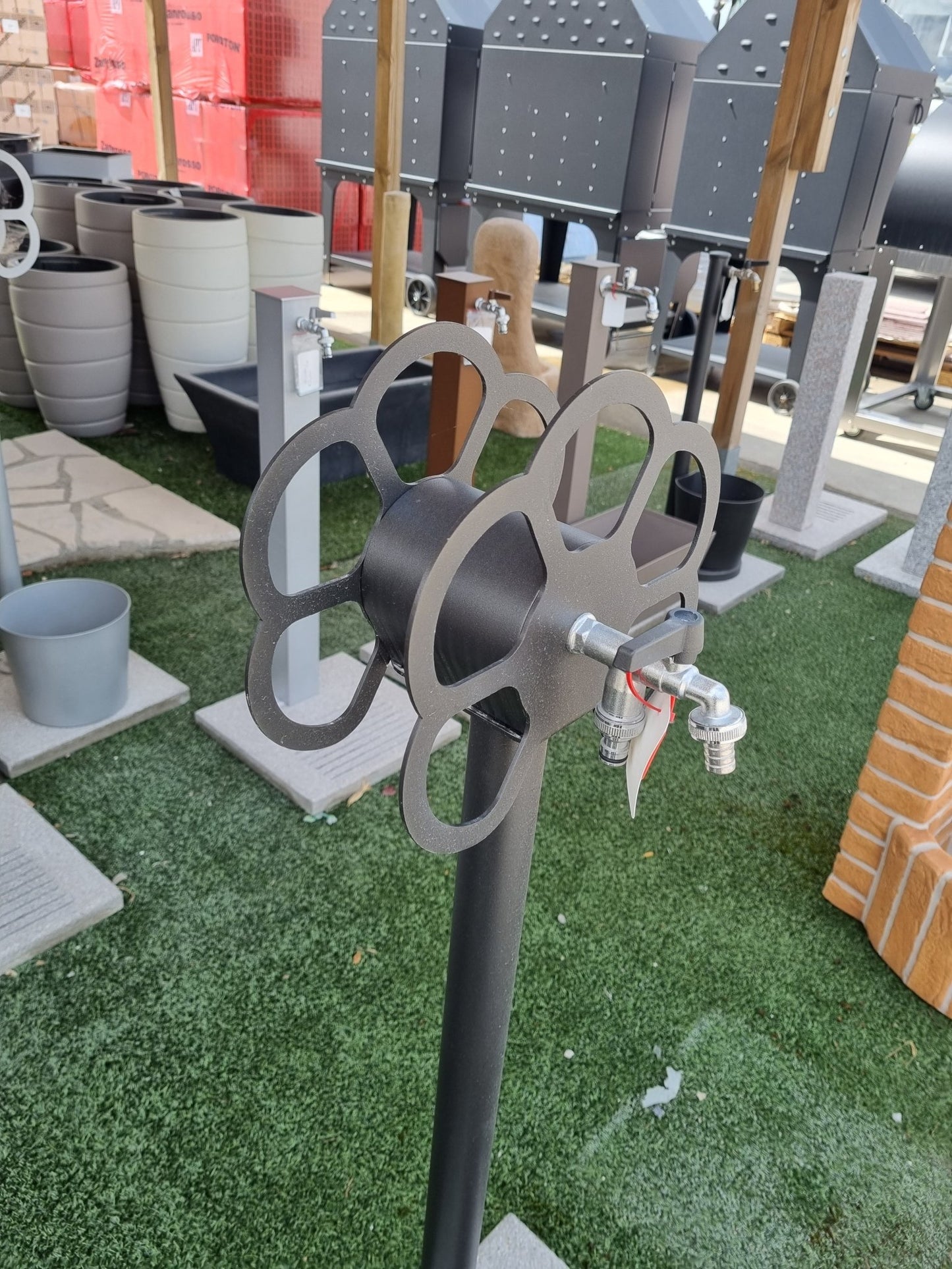 FONTANA SRF CON VASO E PORTAGOMMA